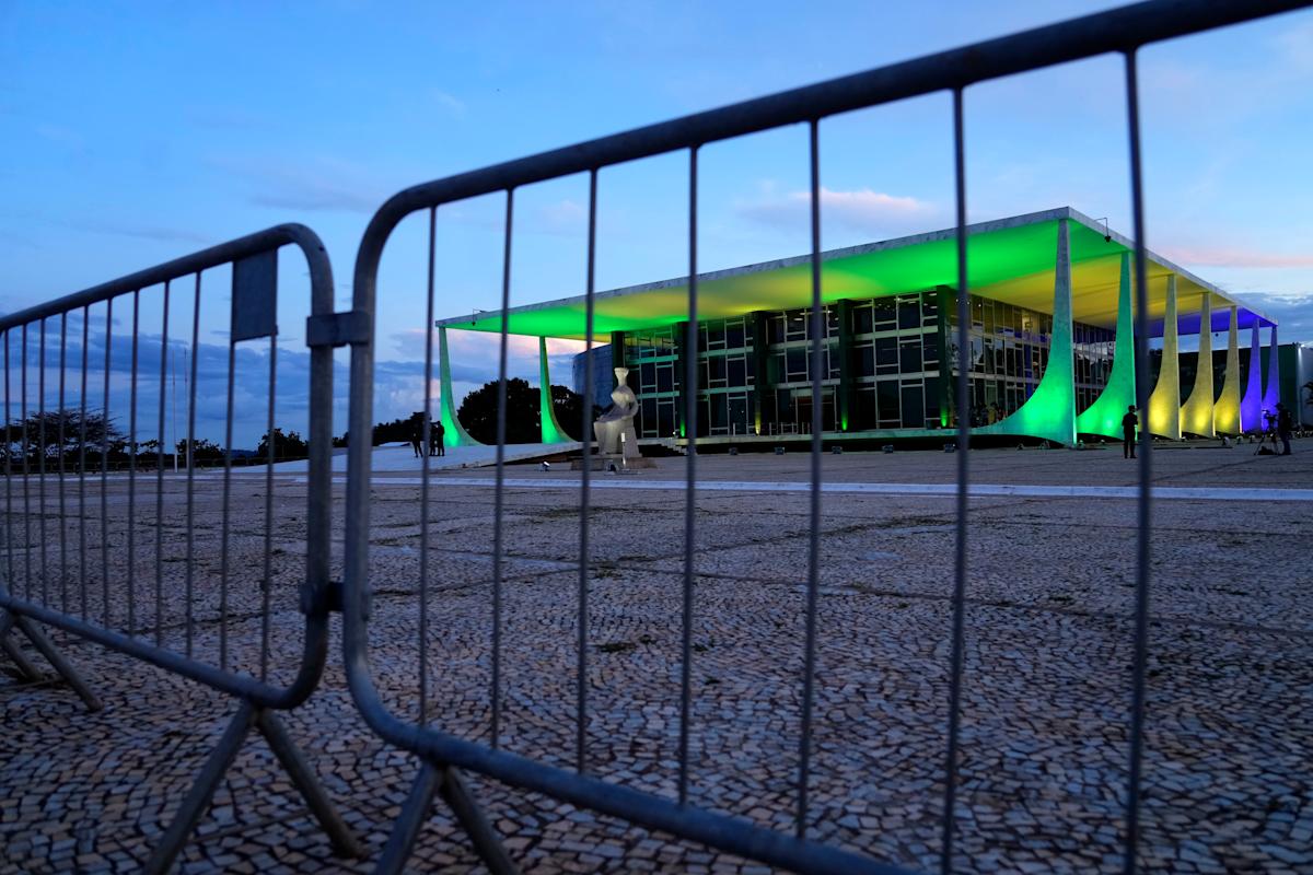 Brazil’s Supreme Court starts second day of Bolsonaro coup attempt proceedings Brazil’s Supreme Court starts second day of Bolsonaro coup attempt proceedings