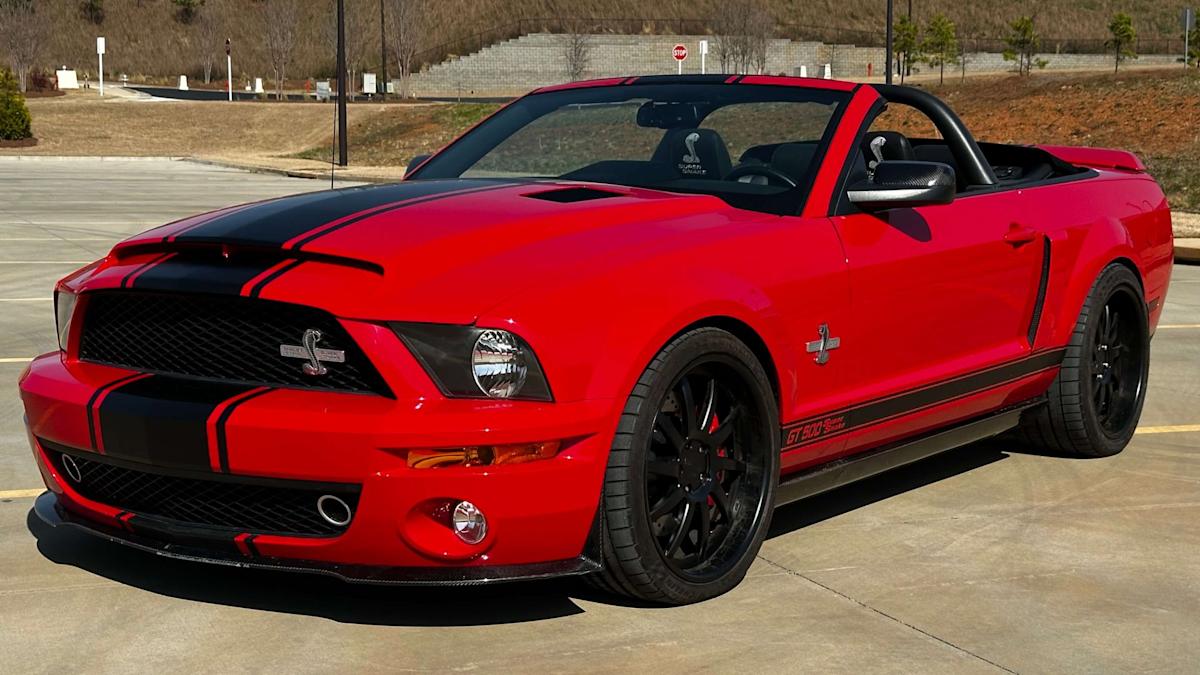 Low-Mileage 2007 Shelby GT500 Super Snake Convertible Roars Onto Market Low-Mileage 2007 Shelby GT500 Super Snake Convertible Roars Onto Market