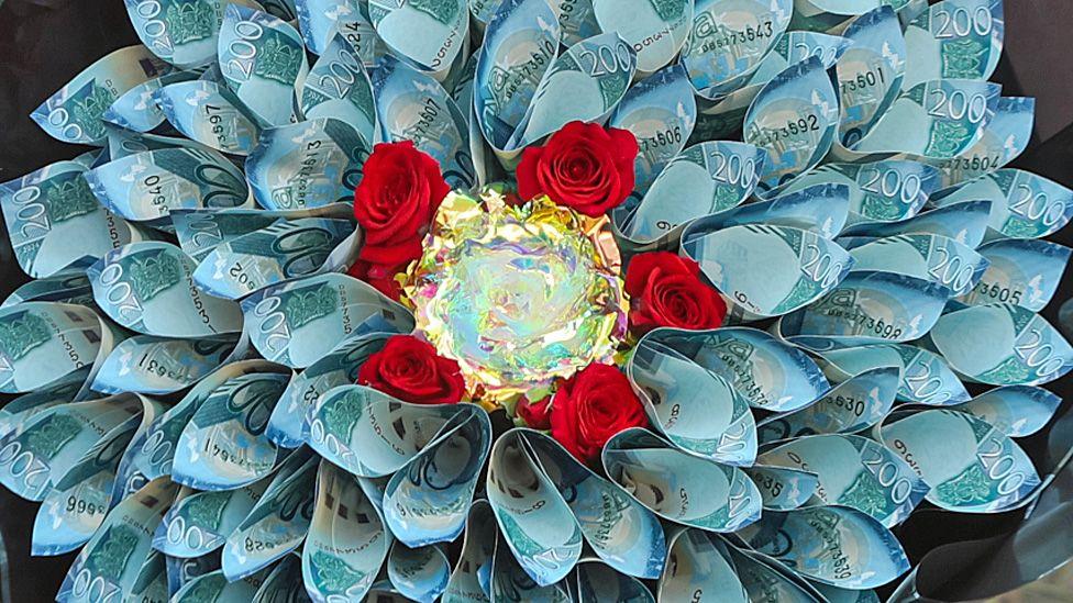 Banknote bouquets could land you in jail, Kenya’s central bank warns Banknote bouquets could land you in jail, Kenya’s central bank warns