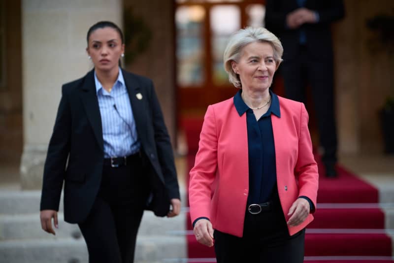 EU chief urges Iran to free imprisoned protesters, lift internet ban EU chief urges Iran to free imprisoned protesters, lift internet ban