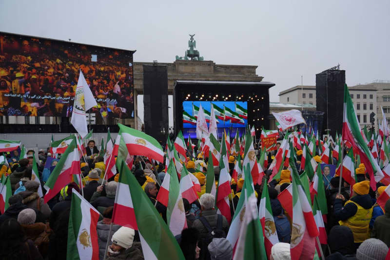 Some 10,000 protesters in Berlin demand freedom in Iran Some 10,000 protesters in Berlin demand freedom in Iran