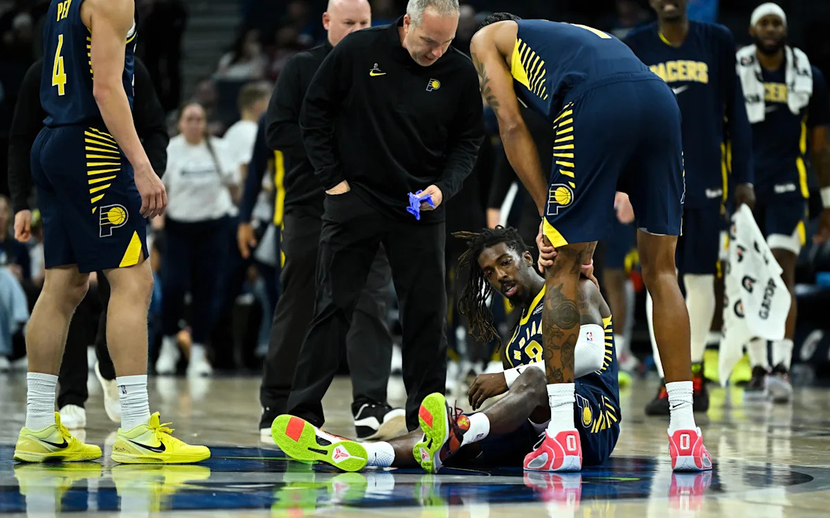 Pacers’ Delon Wright leaves preseason win over Timberwolves after brutal head collision with Jaylen Clark Pacers’ Delon Wright leaves preseason win over Timberwolves after brutal head collision with Jaylen Clark