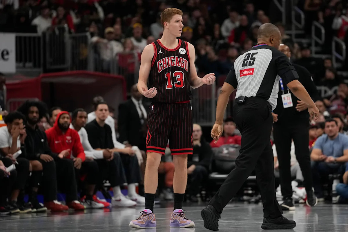NBA Cup: Bulls’ Kevin Huerter is ejected for tapping the ball on the referee NBA Cup: Bulls’ Kevin Huerter is ejected for tapping the ball on the referee