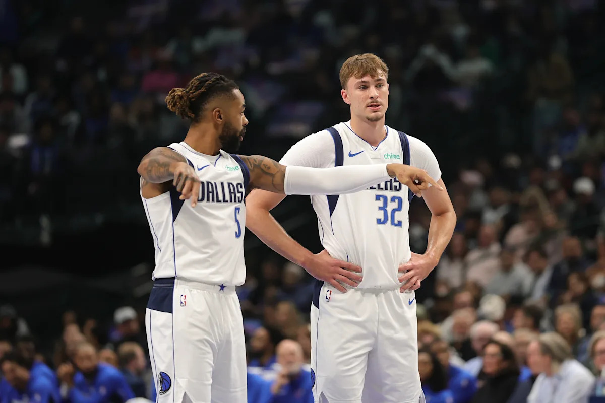 The Mavericks move Cooper Flagg to point guard, start D’Angelo Russell and move Klay Thompson to the bench The Mavericks move Cooper Flagg to point guard, start D’Angelo Russell and move Klay Thompson to the bench