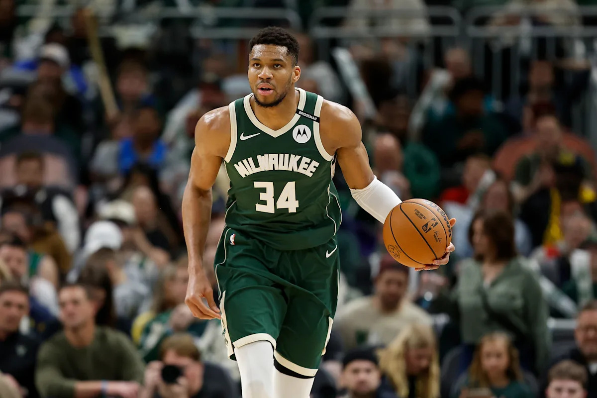 Giannis Antetokounmpo, Doc Rivers Report Bucks Engaged in Trade Talks With Knicks Giannis Antetokounmpo, Doc Rivers Report Bucks Engaged in Trade Talks With Knicks