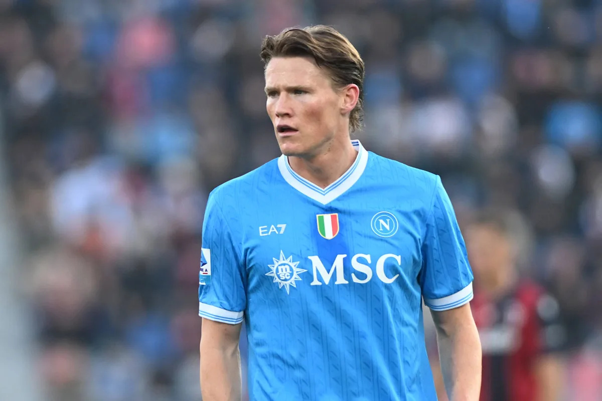 Report: Arsenal eyeing surprise move to sign former Man United star Report: Arsenal eyeing surprise move to sign former Man United star