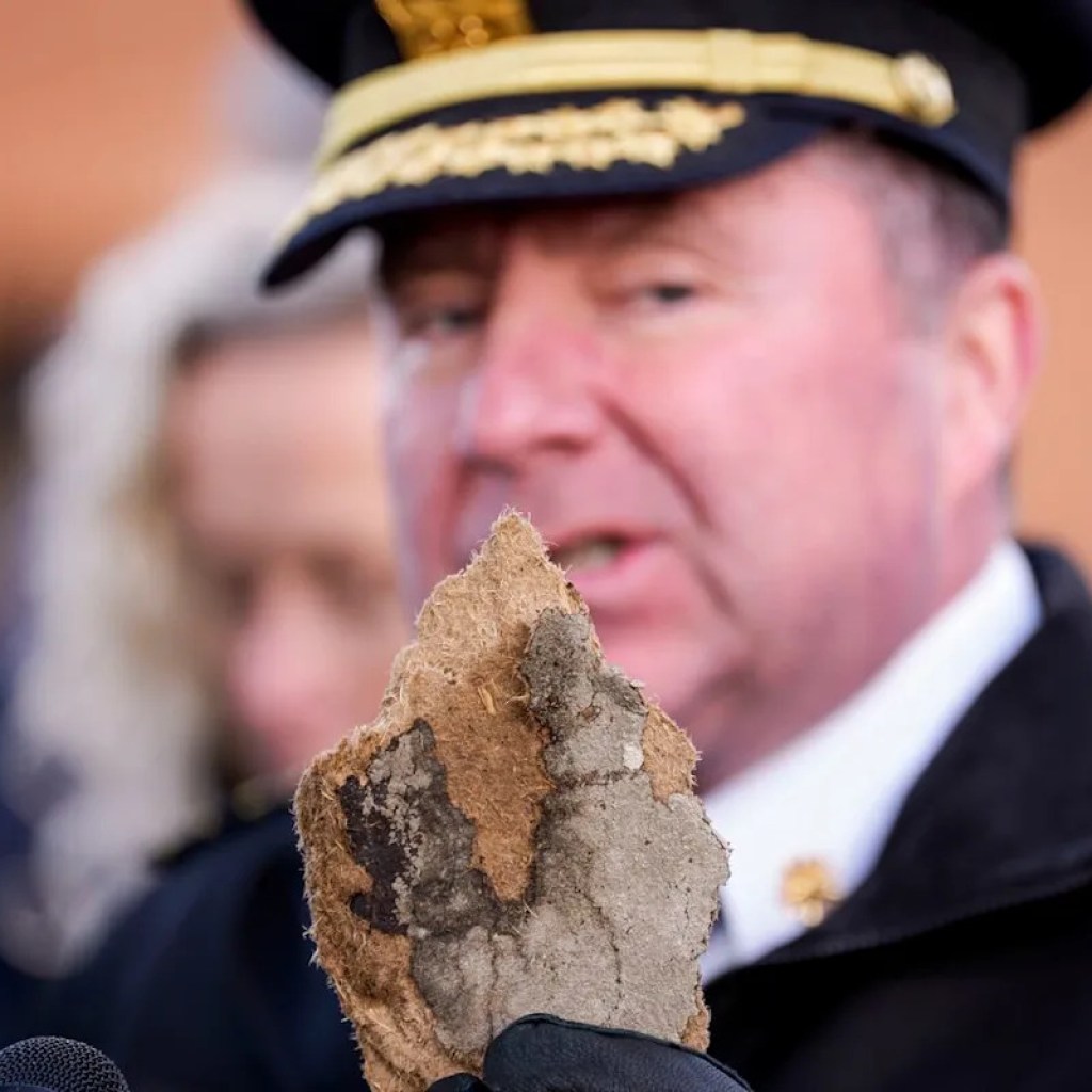 Complex fire still burning at Thorncliffe Park buildings days after residents evacuated Complex fire still burning at Thorncliffe Park buildings days after residents evacuated