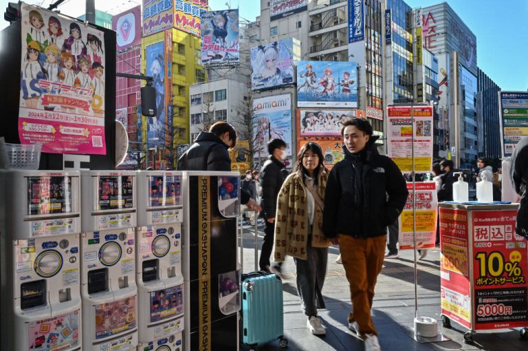 Japan’s core inflation climbs to 3.5%, highest in more than 2 years Japan’s core inflation climbs to 3.5%, highest in more than 2 years