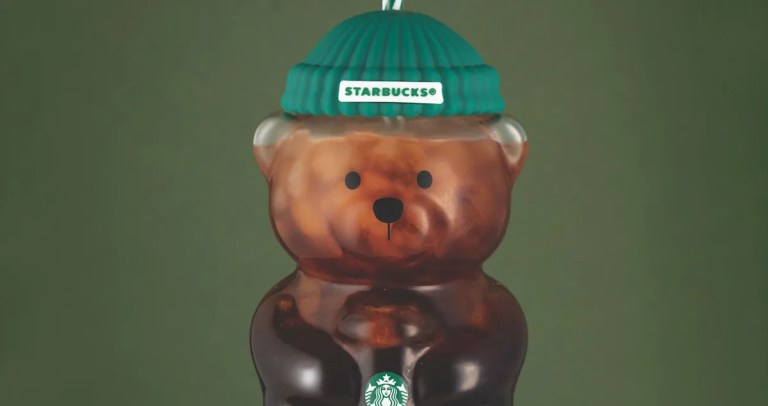 Starbucks apologizes after ‘Bearista’ cup sparks fights, long lines and 0 resale listings Starbucks apologizes after ‘Bearista’ cup sparks fights, long lines and 0 resale listings
