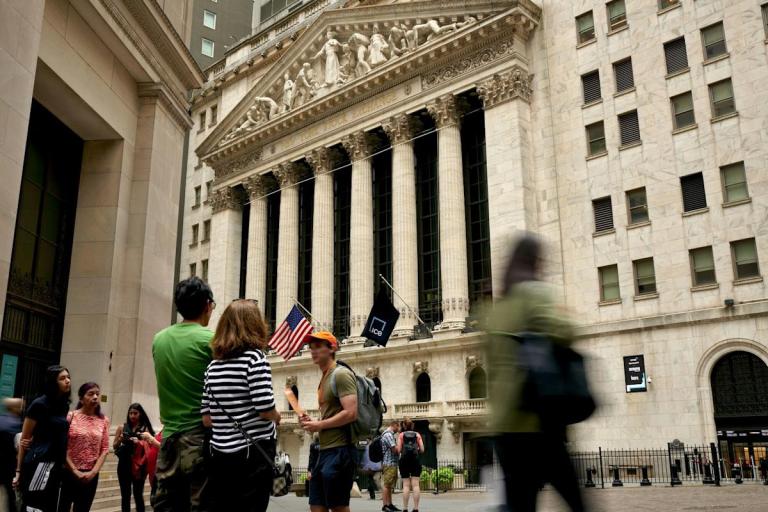 Bank Stocks Near Record With Buyback, Dividend Boosts on Horizon Bank Stocks Near Record With Buyback, Dividend Boosts on Horizon