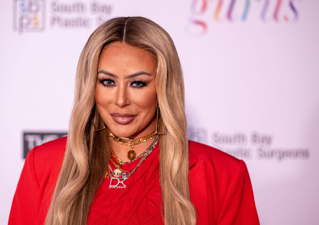 Aubrey O’Day Fears Diddy’s ‘Coming After Everybody’ If Acquitted – FameReddir