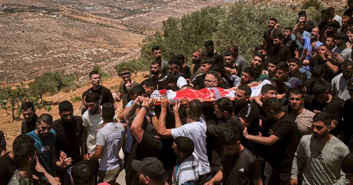 Israeli settlers rampage at a military base in the West Bank – FameReddir
