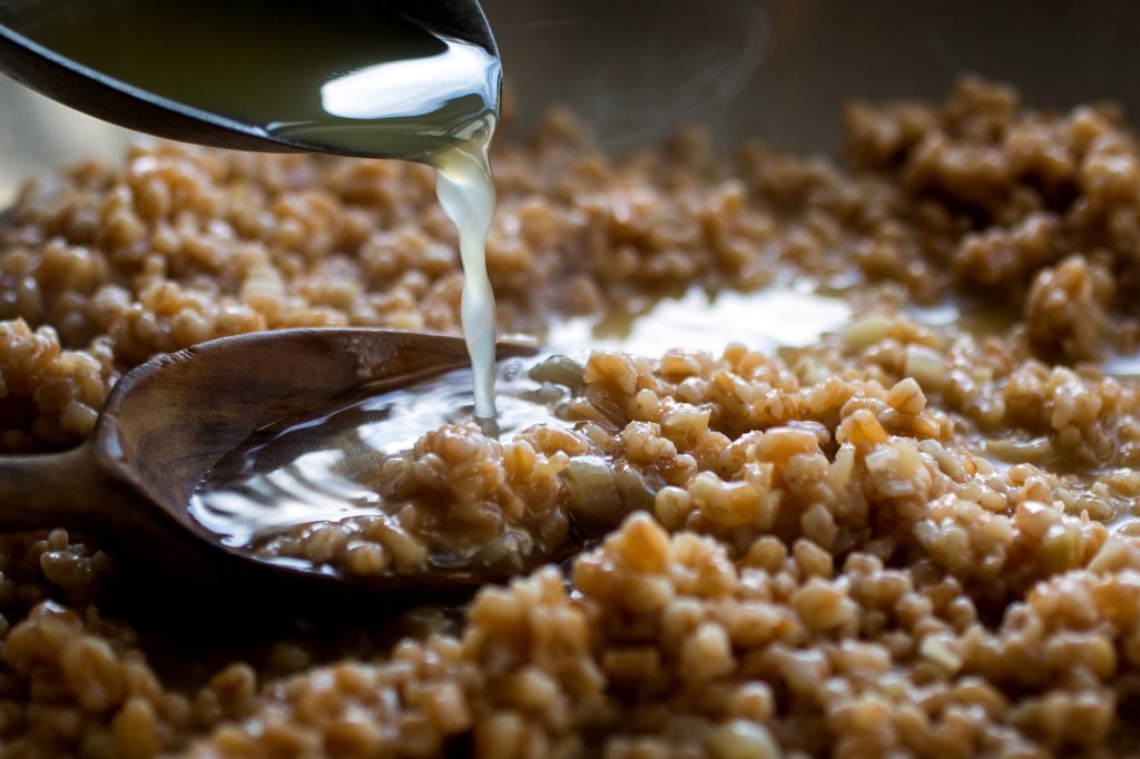 Cracked Farro Risotto (Farrotto) With Parsley and Marjoram Recipe Cracked Farro Risotto (Farrotto) With Parsley and Marjoram Recipe