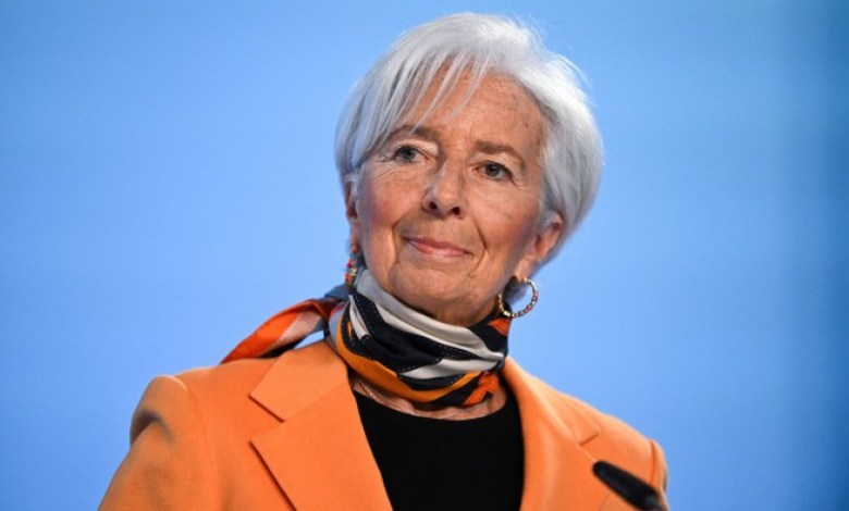 ECB cuts interest rates to 2.5% ECB cuts interest rates to 2.5%