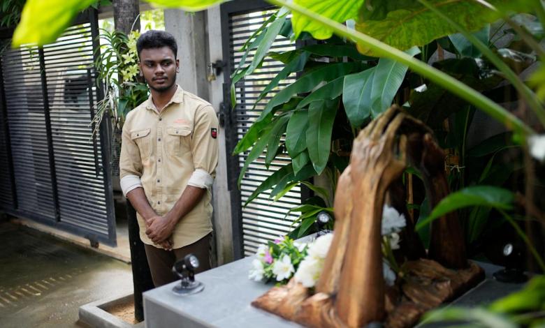 20 years after the Indian Ocean tsunami, a boy found in the mud hugs the man dubbed ‘Baby 81’ 20 years after the Indian Ocean tsunami, a boy found in the mud hugs the man dubbed ‘Baby 81’