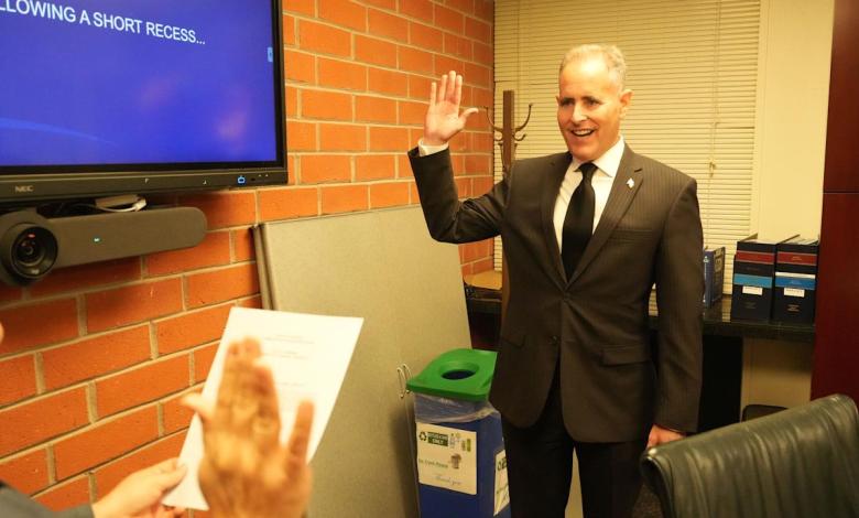 Oxnard’s legal battle with freshman Councilman Aaron Starr isn’t over yet. Here’s what you need to know Oxnard’s legal battle with freshman Councilman Aaron Starr isn’t over yet. Here’s what you need to know