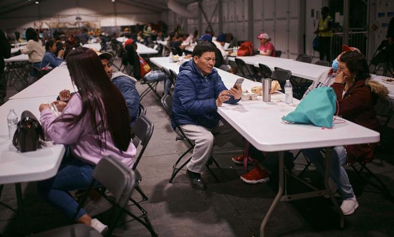 4 FEMA employees fired for payment to repay immigration costs in New York City 4 FEMA employees fired for payment to repay immigration costs in New York City