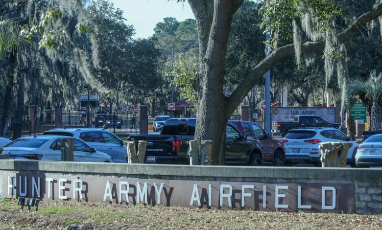 Hunter Army Airport is locked, and the alarm issues the service staff and civilians of the base Hunter Army Airport is locked, and the alarm issues the service staff and civilians of the base
