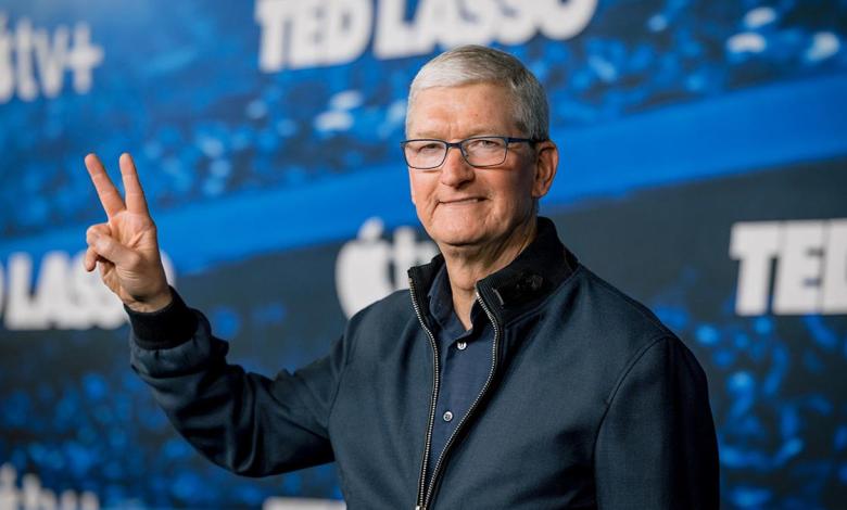 Apple CEO Cook’s salary rises to .6 million Apple CEO Cook’s salary rises to .6 million