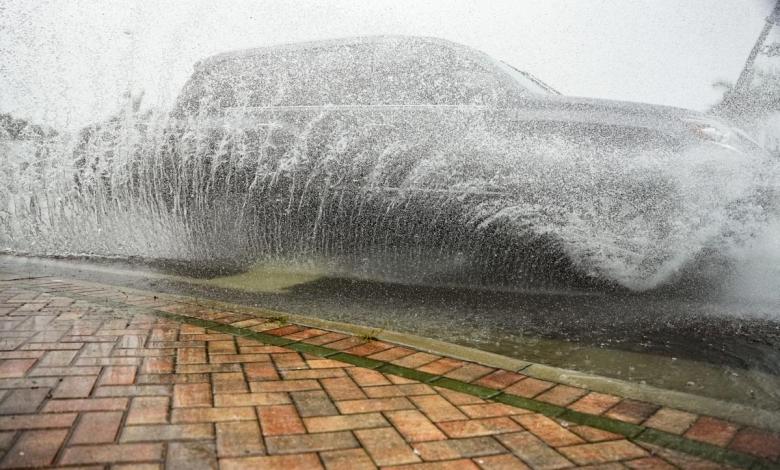 Pop up the umbrella. Rain is expected in Naples, Collier County, Florida? Pop up the umbrella. Rain is expected in Naples, Collier County, Florida?