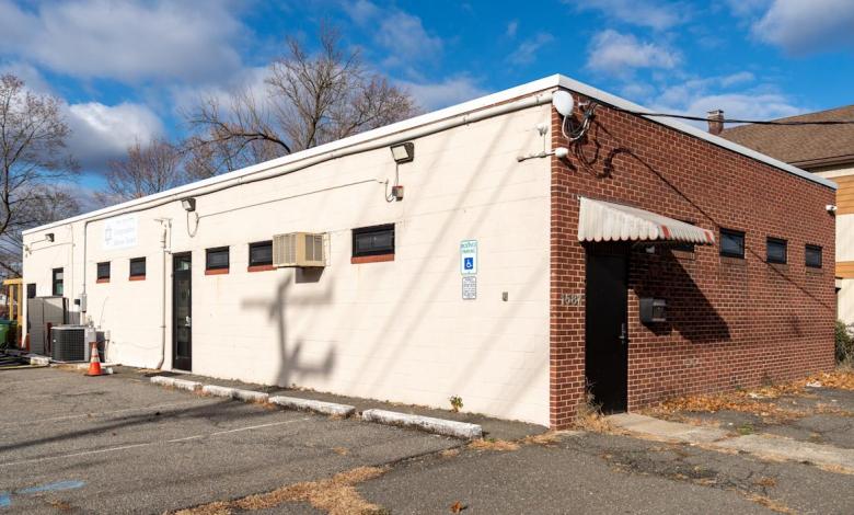 Edison’s “Walking Jewish Church” can be expanded on Highway 27 Edison’s “Walking Jewish Church” can be expanded on Highway 27