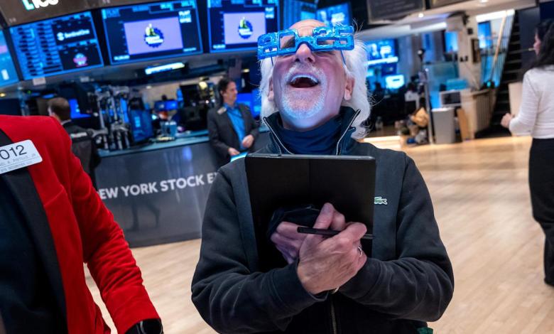 Nasdaq, S&P 500 and Dow futures soar as Wall Street looks to new year’s comeback Nasdaq, S&P 500 and Dow futures soar as Wall Street looks to new year’s comeback