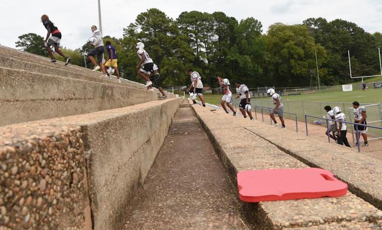 Holt Senior Sports Program is safe, but the problem remains, the school principal says Holt Senior Sports Program is safe, but the problem remains, the school principal says