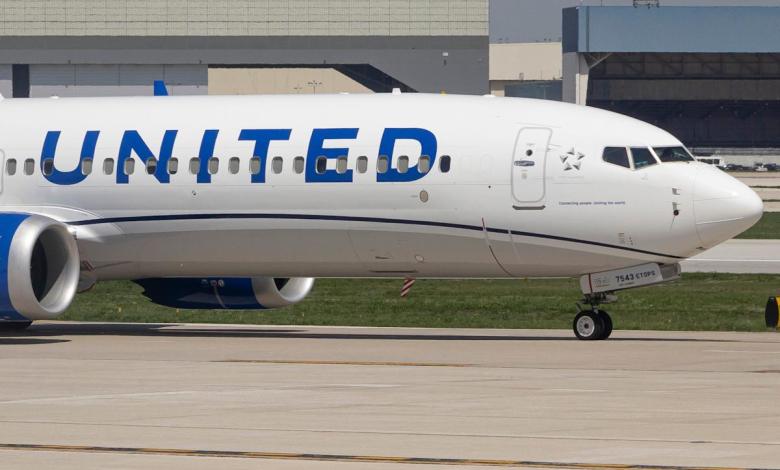 A United Airlines 737 Max flight disappeared for 40 minutes after hitting a coyote on the runway. A United Airlines 737 Max flight disappeared for 40 minutes after hitting a coyote on the runway.