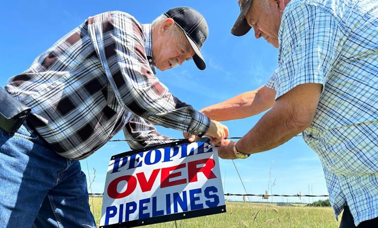 North Dakota regulators consider underground carbon dioxide storage permit for Midwest pipeline North Dakota regulators consider underground carbon dioxide storage permit for Midwest pipeline