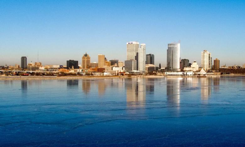 Temperatures in the 40s, rain chances in Wisconsin this week will melt snowfall, ice on the lake Temperatures in the 40s, rain chances in Wisconsin this week will melt snowfall, ice on the lake