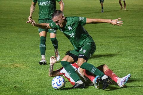 Alan Lorenzo sobre el conflicto Castellani-Grelak: “El club decidió resolverlo de esa manera” Alan Lorenzo sobre el conflicto Castellani-Grelak: “El club decidió resolverlo de esa manera”