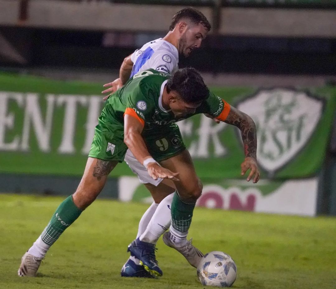 Tocando fondo (otra vez) Tocando fondo (otra vez)