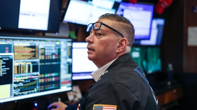 Dow, S&P 500, and Nasdaq Futures Dip as S&P 500 Ends Six-Day Winning Streak Dow, S&P 500, and Nasdaq Futures Dip as S&P 500 Ends Six-Day Winning Streak