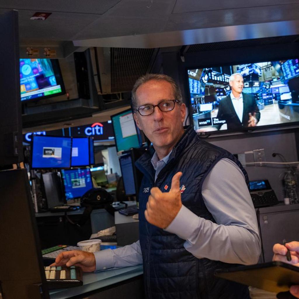 US Futures Rise on Positive Fed Commentary and Chinese Stimulus Measures US Futures Rise on Positive Fed Commentary and Chinese Stimulus Measures