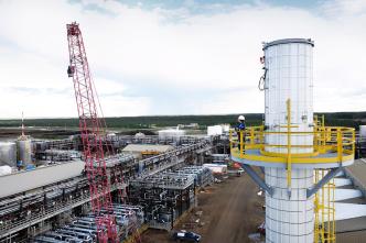 Cenovus Shares Surge 10% Following Dividend Increase by Canadian Oil and Gas Producer Cenovus Shares Surge 10% Following Dividend Increase by Canadian Oil and Gas Producer