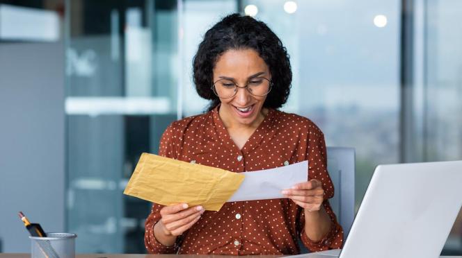 5 Savvy Strategies for Making the Most of Your Year-End Bonus 5 Savvy Strategies for Making the Most of Your Year-End Bonus