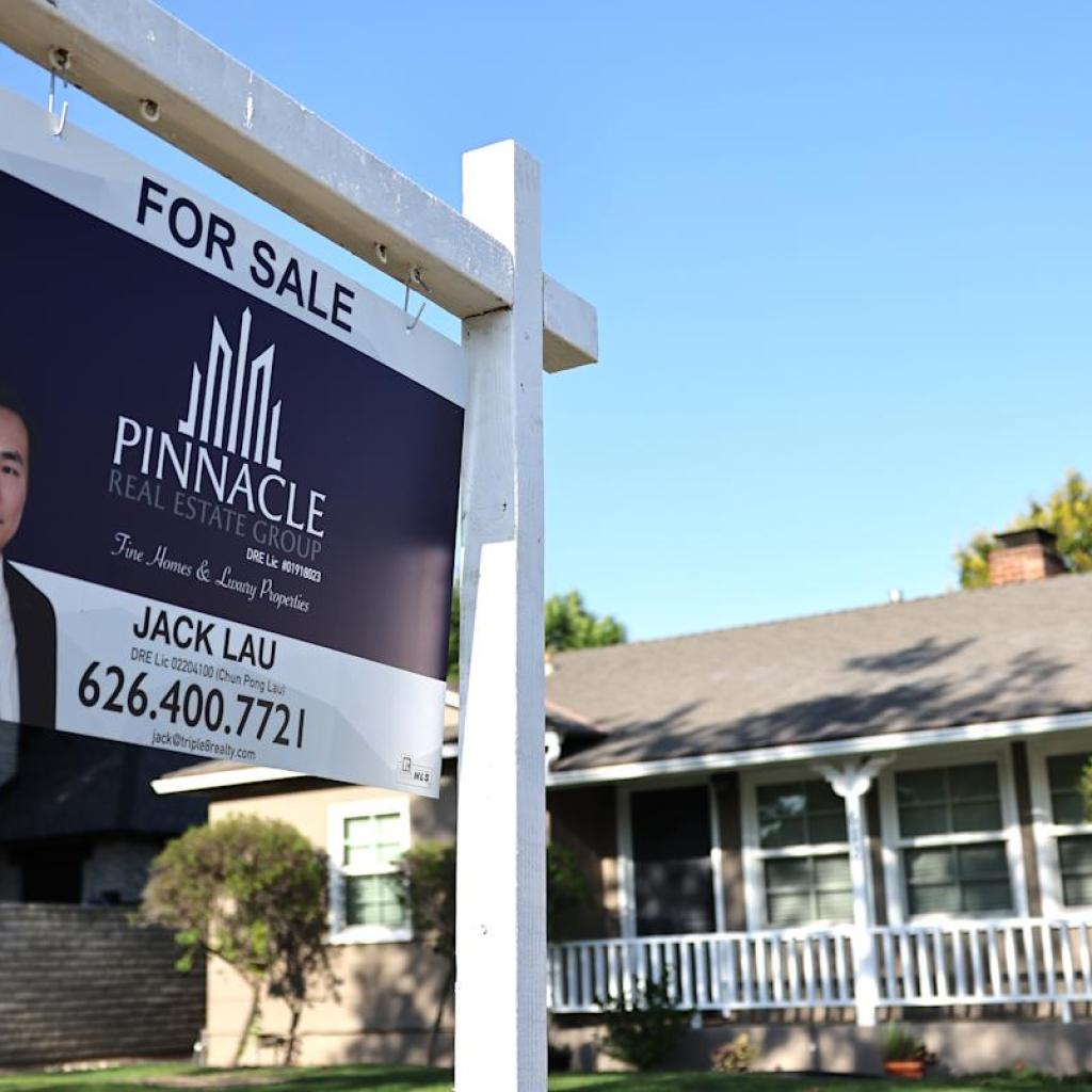 Mortgage Rates Fall to 6.5%, Hitting Their Lowest Since October 2024 Mortgage Rates Fall to 6.5%, Hitting Their Lowest Since October 2024