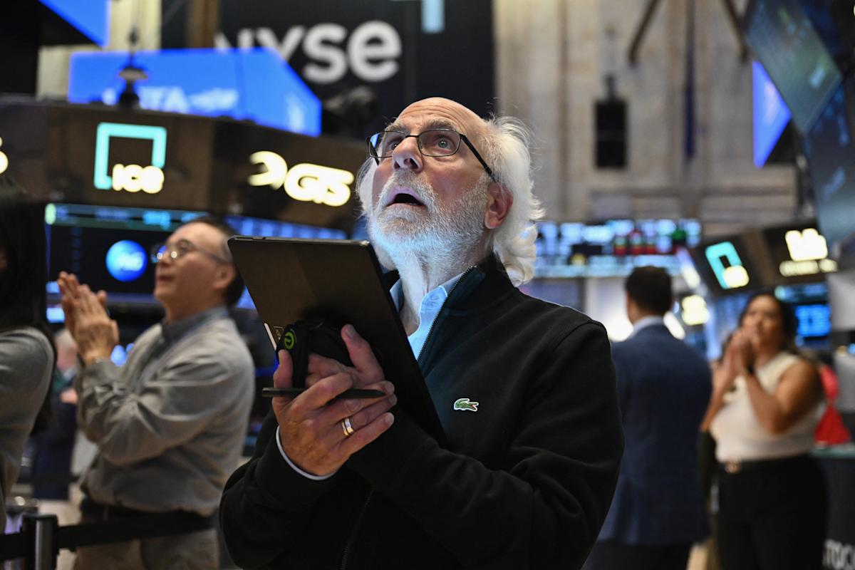Stocks Rise as Federal Reserve’s Preferred Inflation Measure Softens Stocks Rise as Federal Reserve’s Preferred Inflation Measure Softens