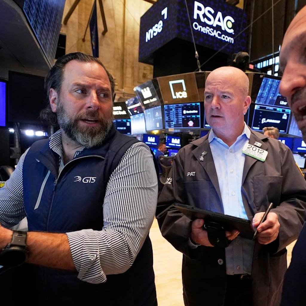 Dow, S&P 500, and Nasdaq Futures Edge Up as Investors Consider Proposed Auto Tariff Relief Dow, S&P 500, and Nasdaq Futures Edge Up as Investors Consider Proposed Auto Tariff Relief