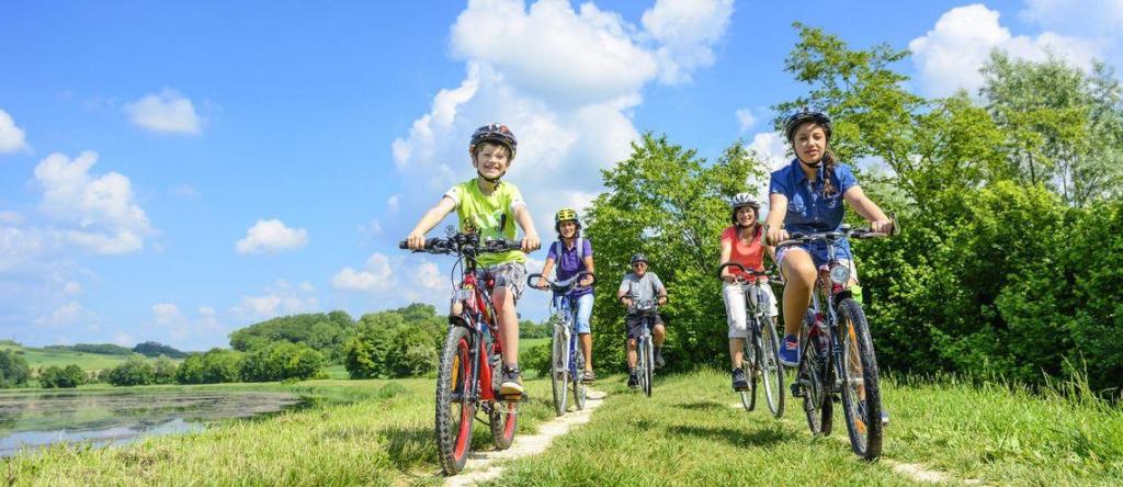 Bike Adventure Tours With Family And Friends Bike Adventure Tours With Family And Friends