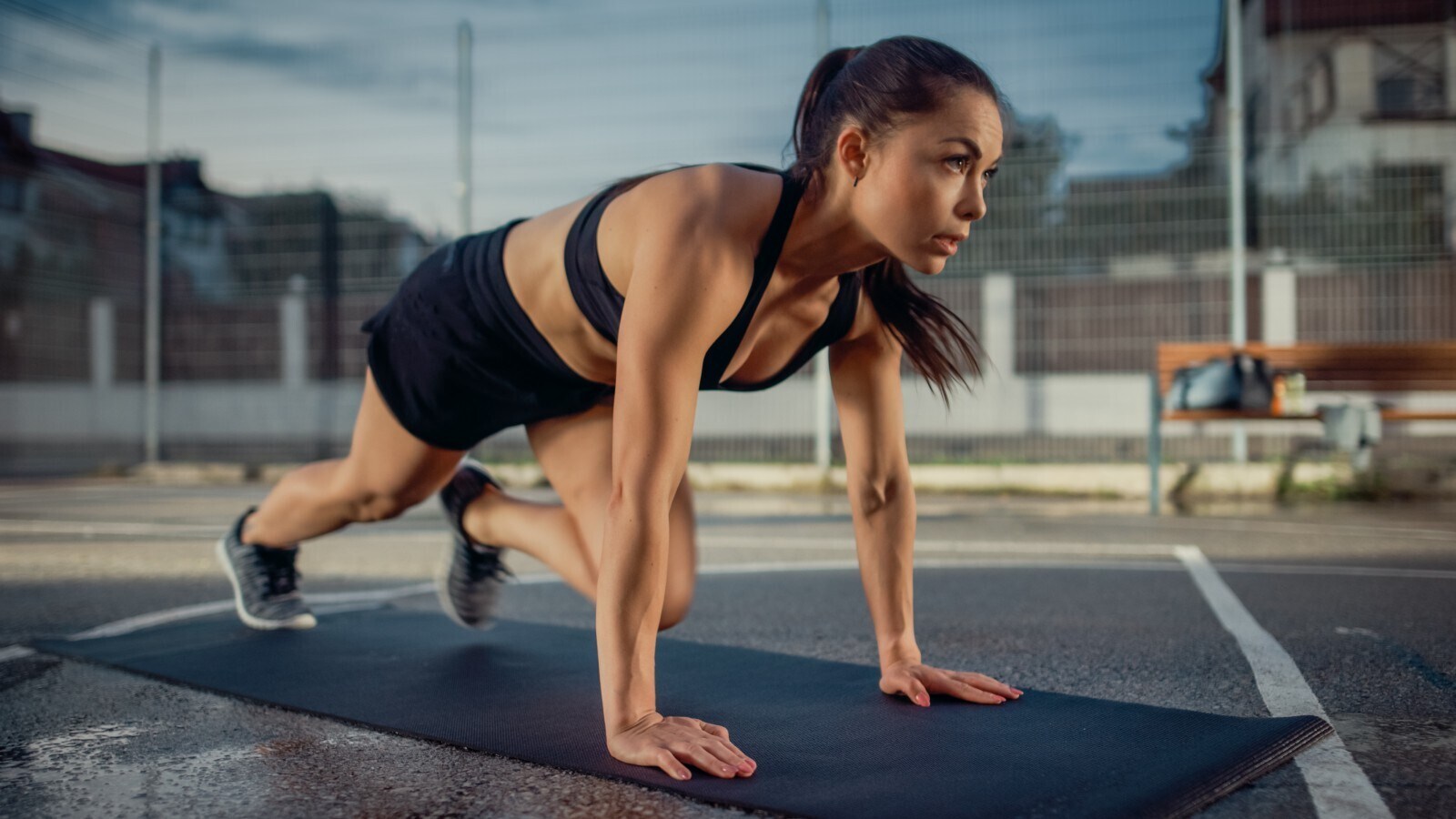 Flat Belly Made Easy: Burn Fat with Super-Simple Mountain Climbers Flat Belly Made Easy: Burn Fat with Super-Simple Mountain Climbers