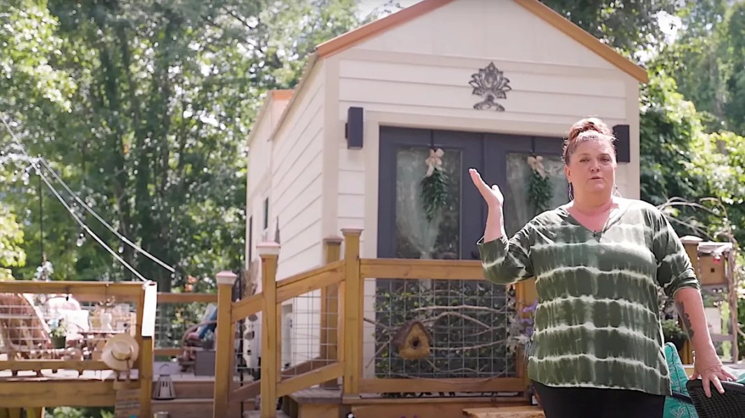 Retired nurse takes internet by storm with tour of 24-foot tiny home: 'This is the way to go' Retired nurse takes internet by storm with tour of 24-foot tiny home: 'This is the way to go'