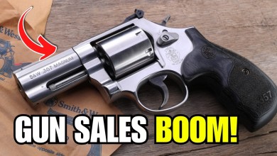Why Americans Are SUDDENLY Buying These Gun – What’s Going On?! Why Americans Are SUDDENLY Buying These Gun – What’s Going On?!