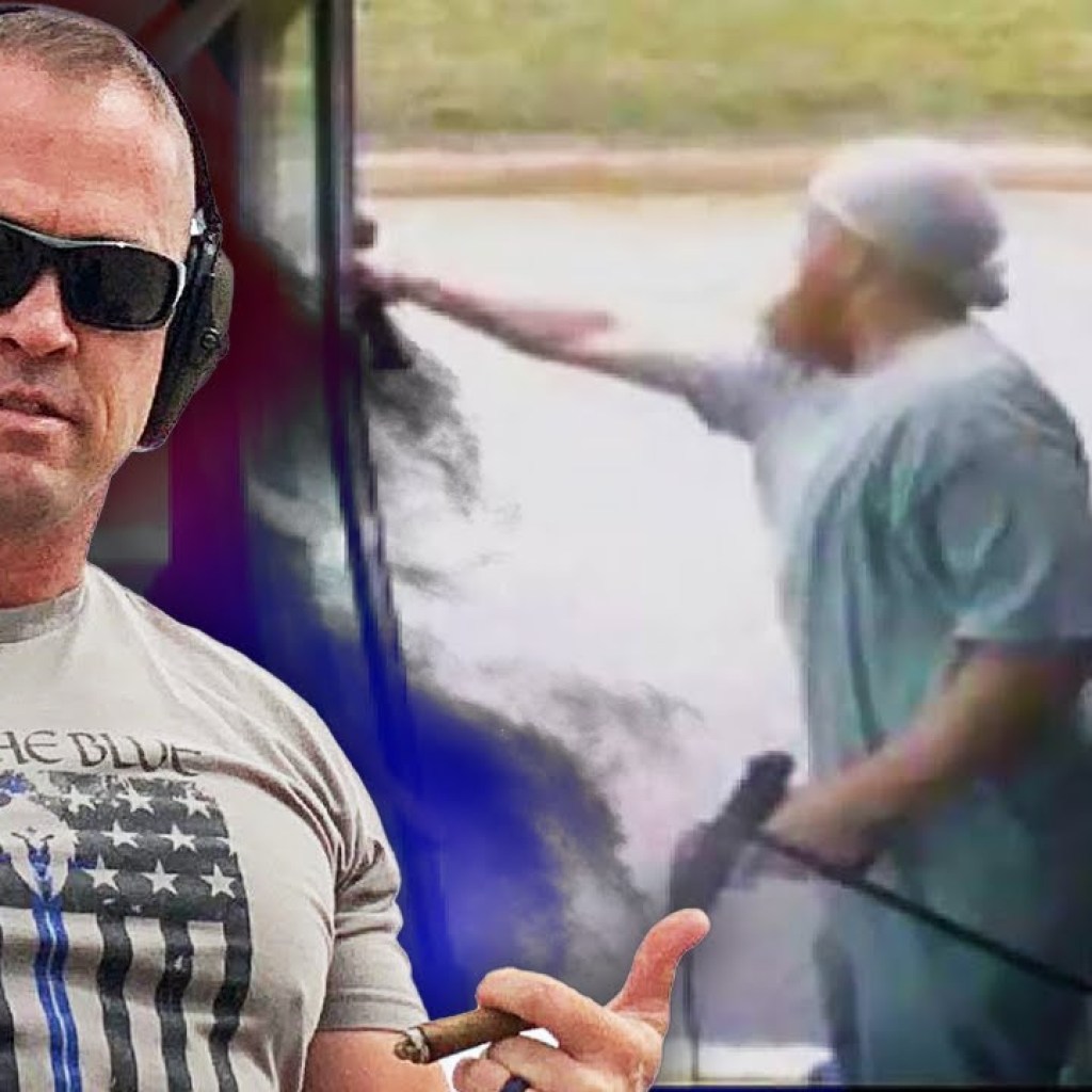 The SWAT Bus Shootout – Taking the Greyhound with Chief Deputy Matthew Thomas | Mike Drop Clips #173 The SWAT Bus Shootout – Taking the Greyhound with Chief Deputy Matthew Thomas | Mike Drop Clips #173