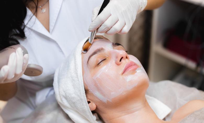 How Chemical Peels Help Restore a Healthy, Even Complexion How Chemical Peels Help Restore a Healthy, Even Complexion