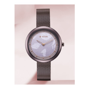 Titan Purple Glitz Analog Watch For Women at ₹3819 | Flipkart Deal Titan Purple Glitz Analog Watch For Women at ₹3819 | Flipkart Deal