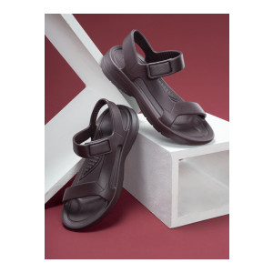 Red Tape Women Open Toe Flats at ₹339 | Myntra Deal Red Tape Women Open Toe Flats at ₹339 | Myntra Deal