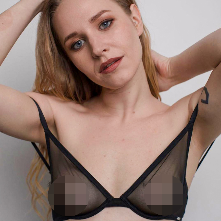 Nude photos of the singer, «X Faktors» star Olga Palušina