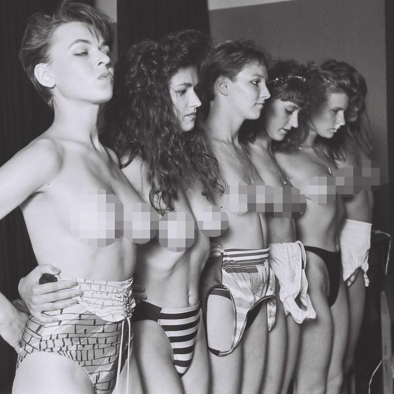 Finalists of «Miss Rīga Bikini 2003»