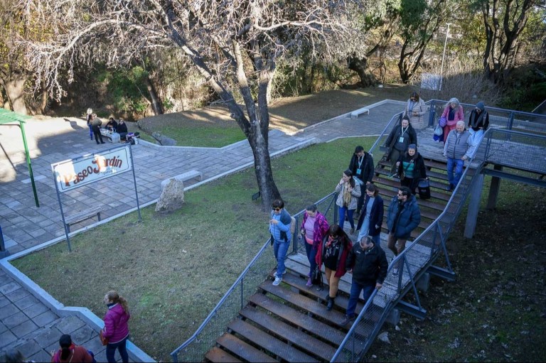 Paranaenses y turistas continúan descubriendo el patrimonio de la ciudad Paranaenses y turistas continúan descubriendo el patrimonio de la ciudad